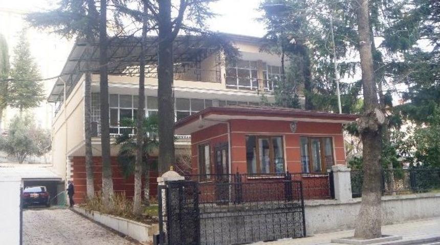 Bilecik&rsquo;te Eski Vali Konağı Yıkıldı