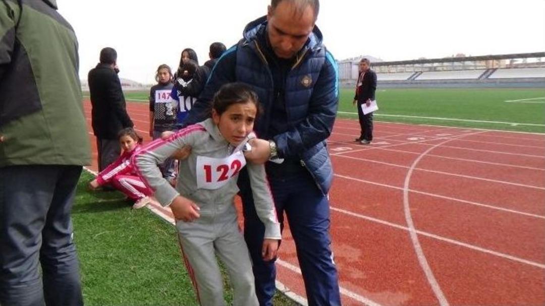 Kars&rsquo;ta Bayıltan Koşu