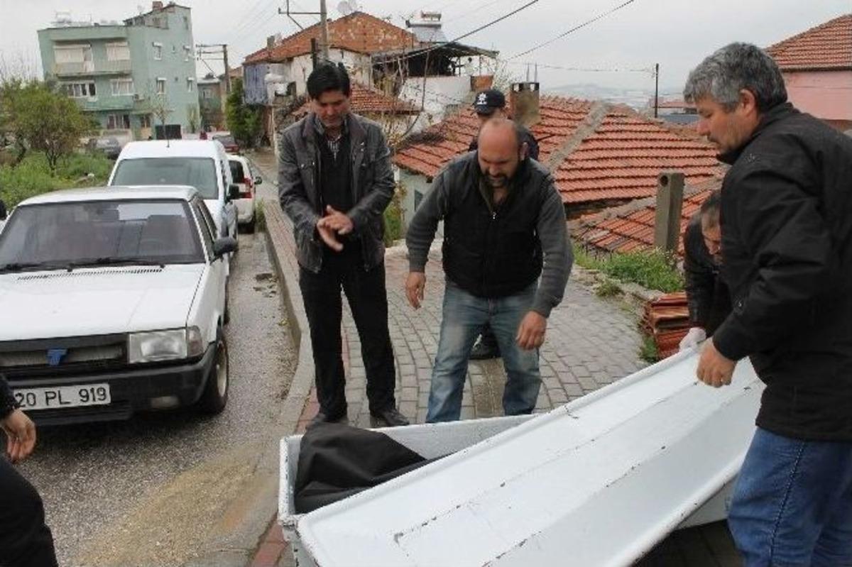 Soğuk Ve Karlı Hava Denizli&rsquo;de &Ouml;l&uuml;m Getirdi