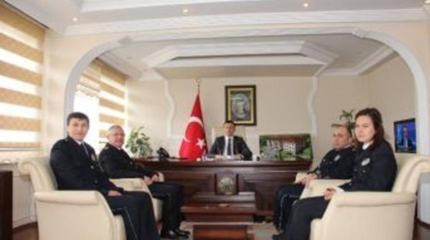 Kaymakam Zengin, İl&ccedil;e Emniyet M&uuml;d&uuml;r&uuml; Bozkurt&rsquo;u Makamında Kabul Etti