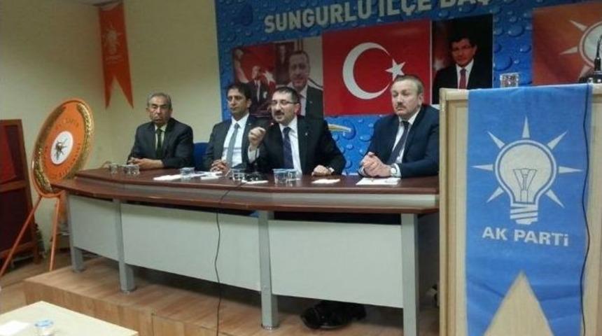 Ak Parti Sungurlu İl&ccedil;e Danışma Meclisi Toplantısı Yapıldı