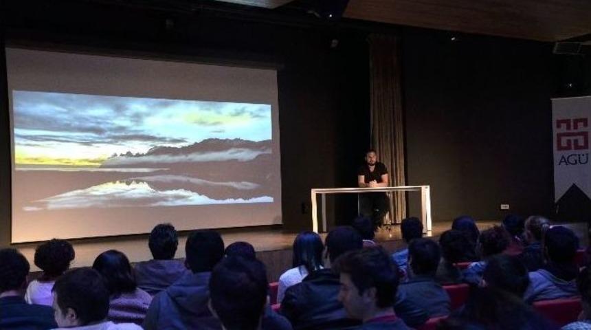 &ldquo;plansız Gezgin" Ag&uuml;&rsquo;de