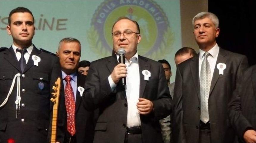 Polisten &Ccedil;ok Dilli Konser