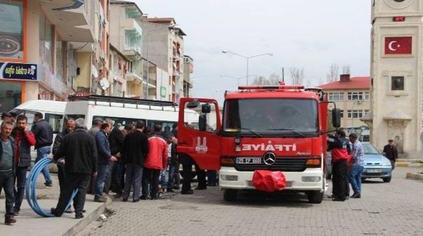 Mazagala Ayağı Sıkışan &Ccedil;ocuğun Yardımına İtfaiye Ekibi Yetişti