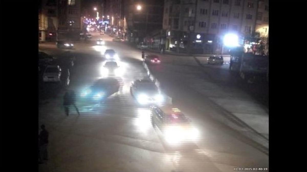 &Ouml;l&uuml;mle Burun Buruna Geldiler