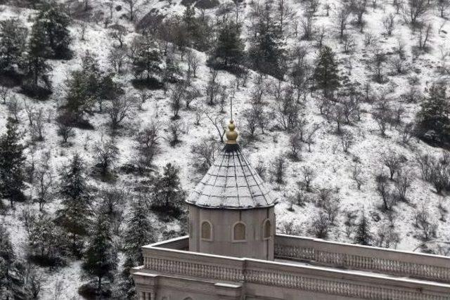 Ankara'ya Nisan'da Lapa Lapa Kar  (2)