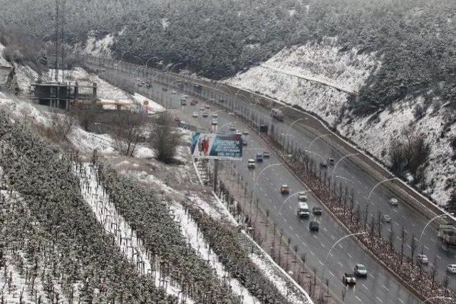 Ankara'ya Nisan'da Lapa Lapa Kar  (2)