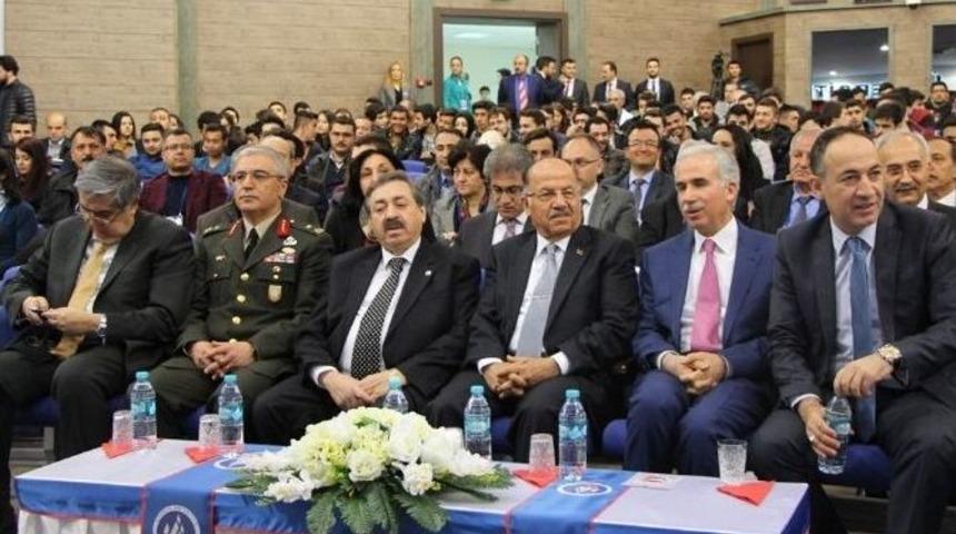 Kırıkkale’de “1. Uluslararası Savunma Sanayi Sempozyumu” Başladı.