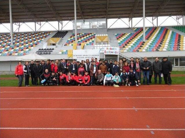 Burhaniyeli &Ouml;zel Sporcular Balıkesir&rsquo;de Madalyaları Topladı 2