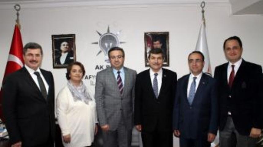 Ak Parti Afyonkarahisar İl Başkanı Yurdunuseven, Milletvekili Adaylarıyla Bir Araya Geldi