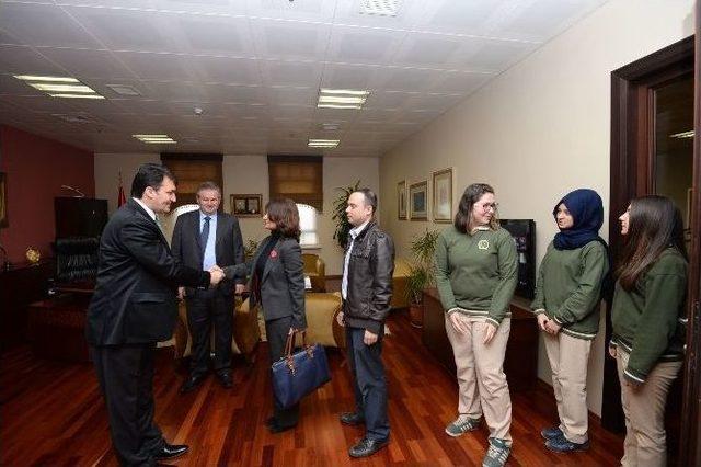 Öğrencilerden Çanakkale Gezisi İçin Başkan Dündar’a Teşekkür Ziyareti