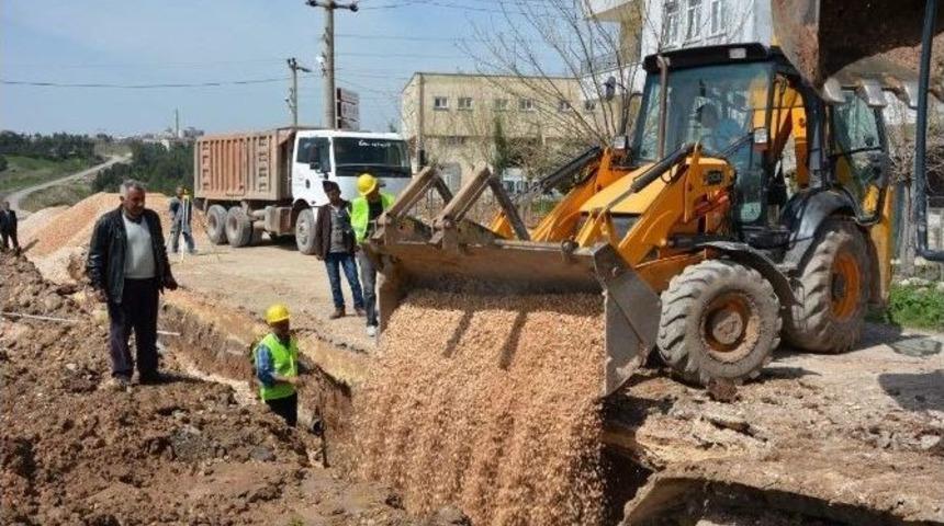 Eski Besni Caddesinin Alt Yapısı Yenileniyor
