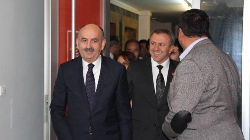 Bakan Mehmet M&uuml;ezzinoğlu Chp Ve Mhp&rsquo;yi Ziyaret Etti