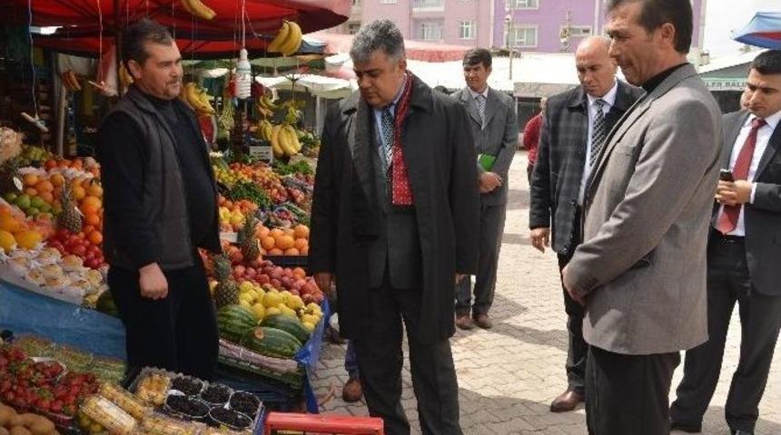Başkan &Ouml;zg&uuml;ven Esnafları Ziyaret Etti