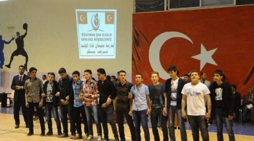 Suriyeliler Bahar Şenliğinde Eğlendi