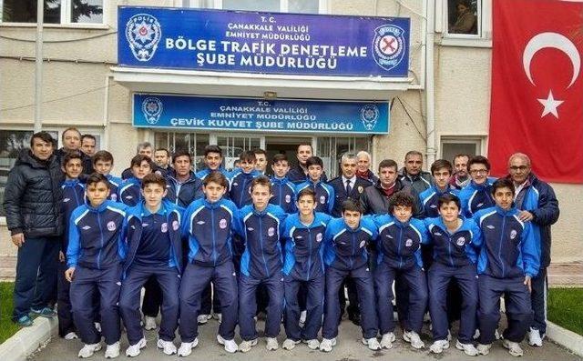 Dardanelspor’dan Çevik Kuvvete Ziyaret