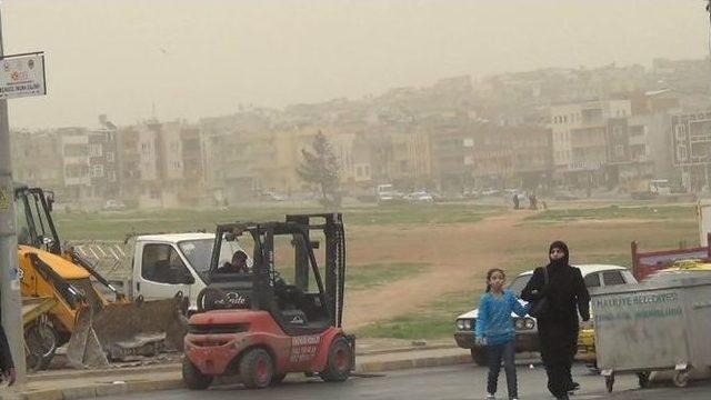 Şanlıurfa’da Toz Bulutu Hayatı Olumsuz Etkiledi