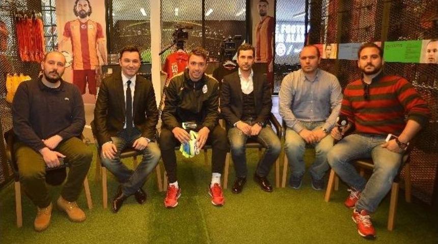 Muslera&rsquo;dan Fenerbah&ccedil;e A&ccedil;ıklaması