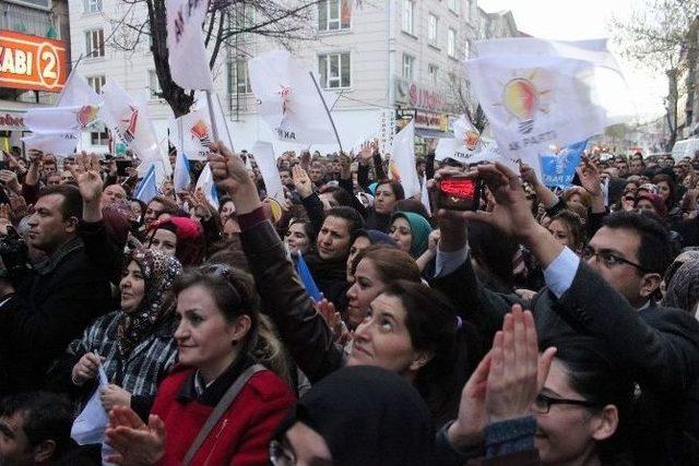 Ak Parti&rsquo;li Adaylara Mitingli Karşılama 2