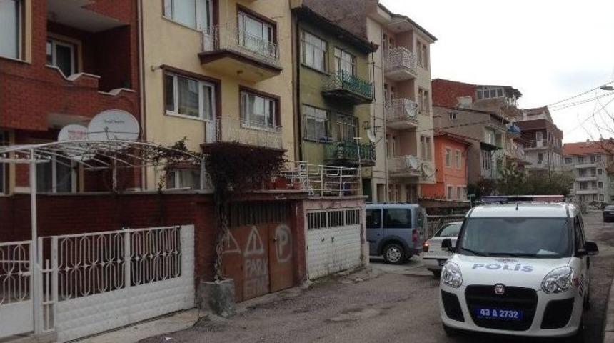 Kapı Kilidini Kırarak Evdeki Parayı &Ccedil;aldılar