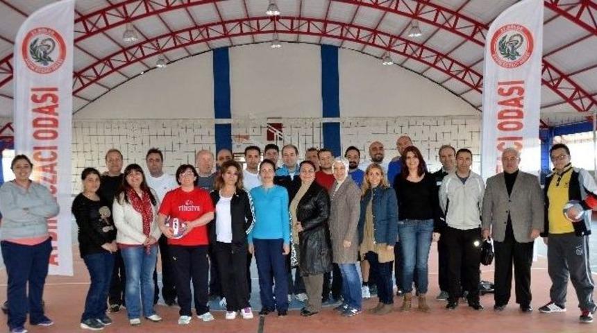 Aydınlı Eczacılar Filede Boy G&ouml;sterdi