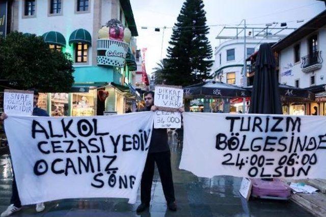 Alkol Yasağının Çarşaflı Eylemcisi Anadolu Partisi'nden Aday