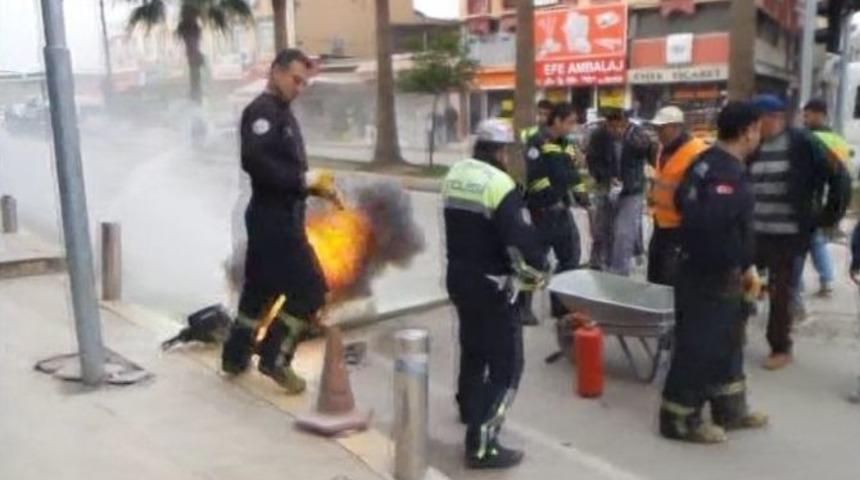 Yoldan Alevler Fışkırdı