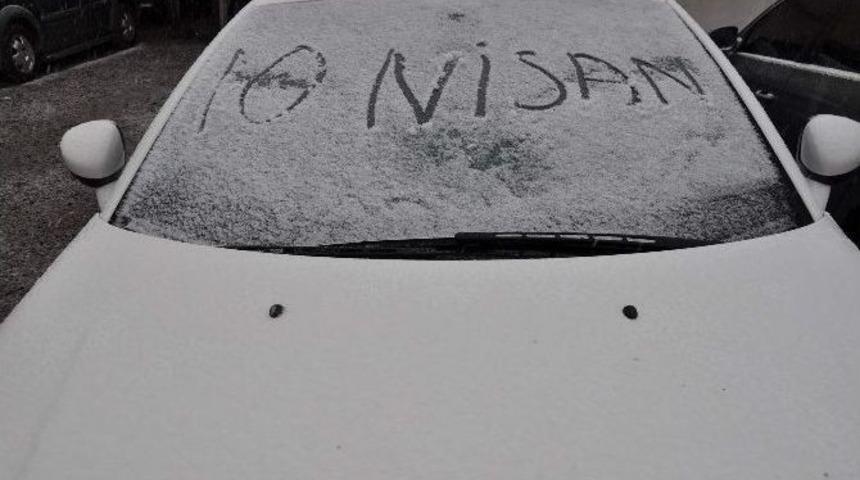 Nevşehir&rsquo;de Nisan Karı Vatandaşları Şaşırttı