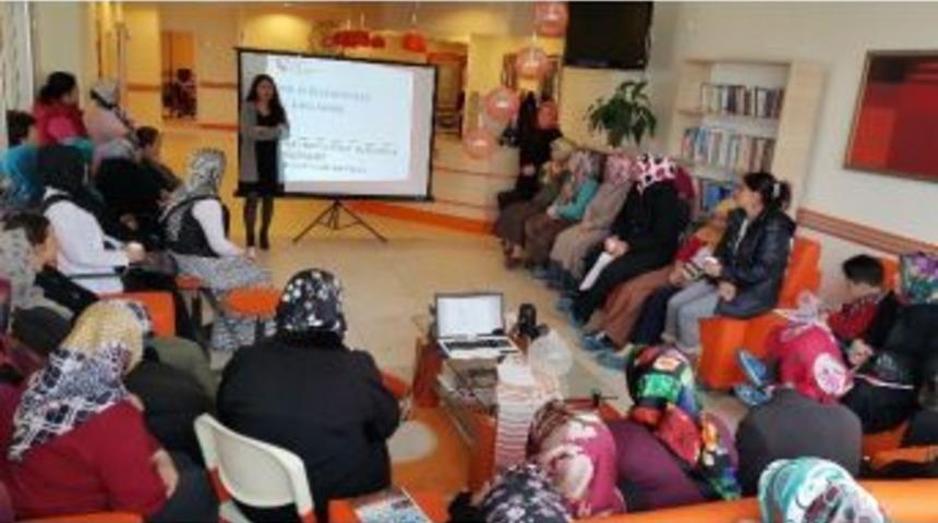 Pursaklar&rsquo;da Hanımlara &Ouml;fke Kontrol&uuml; Eğitimi Verildi