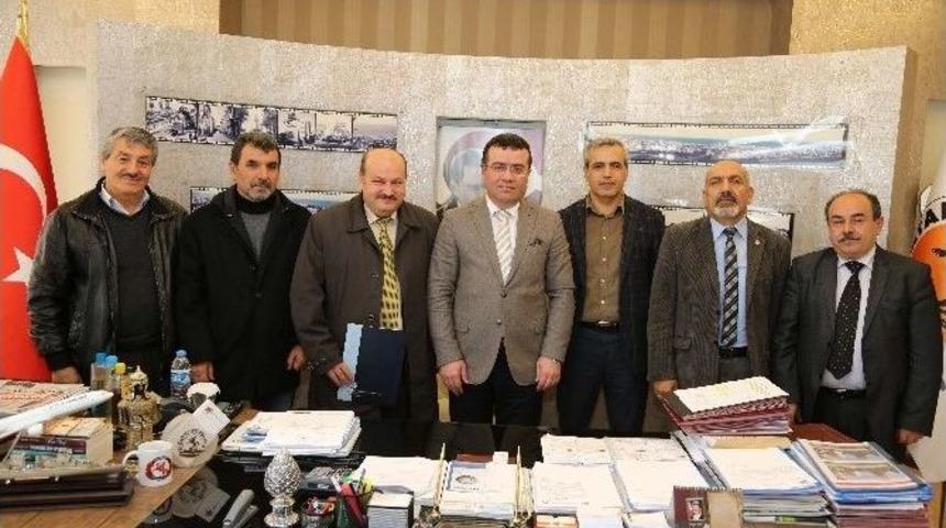 Taş&ccedil;ı&rsquo;dan Cemevine Destek