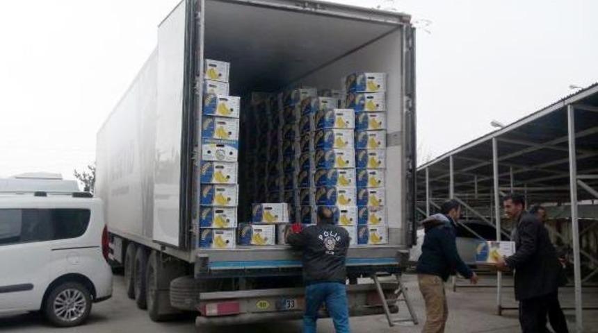 Tır'ın Dorsesinde 300 Bin Paket Ka&ccedil;ak Sigara Ele Ge&ccedil;irildi