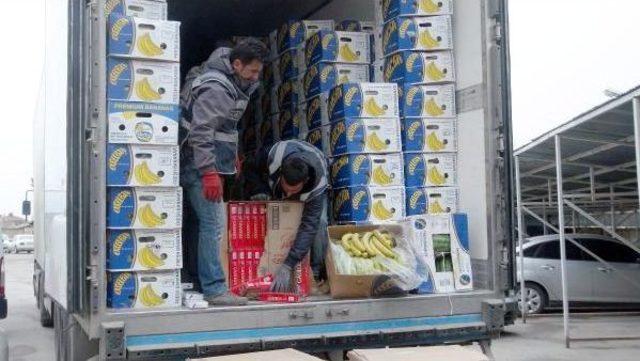 Tır'ın Dorsesinde 300 Bin Paket Kaçak Sigara Ele Geçirildi