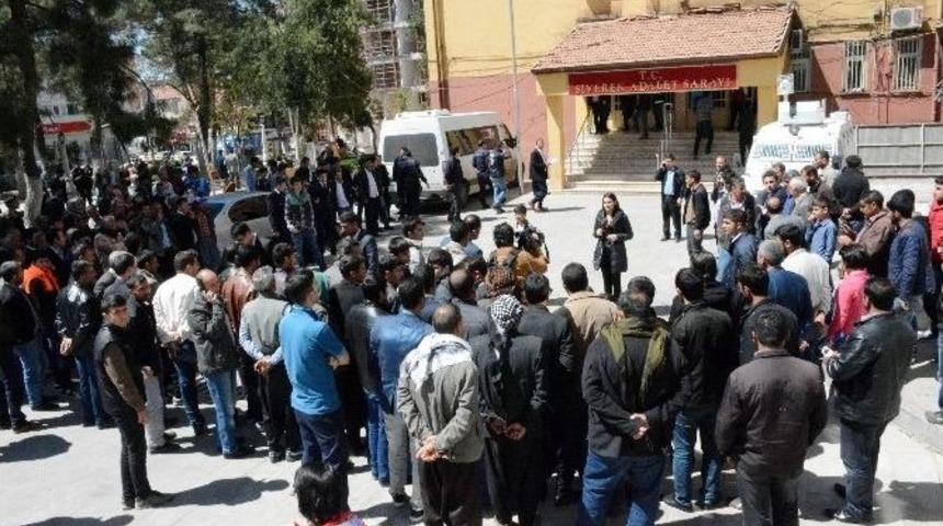 Siverek&rsquo;te Canlı Yayına Girmek İ&ccedil;in Birbirleriyle Yarıştılar