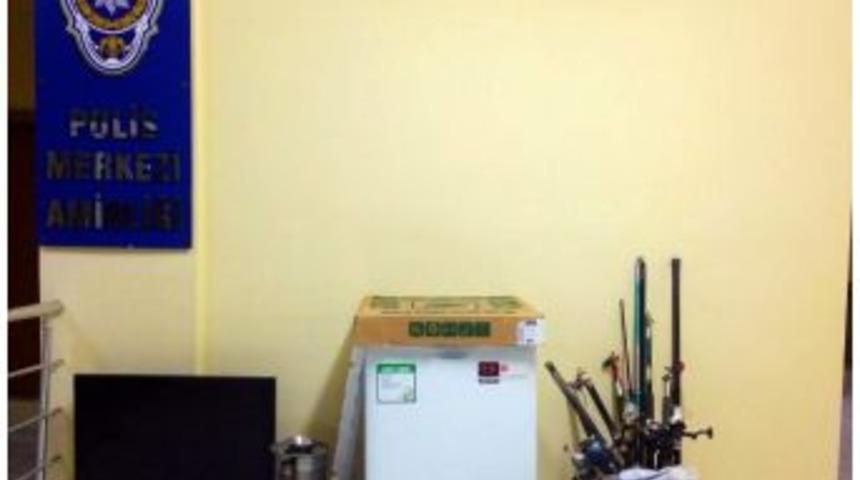 Yunak&rsquo;ta D&ouml;rt Hırsız Yakalandı