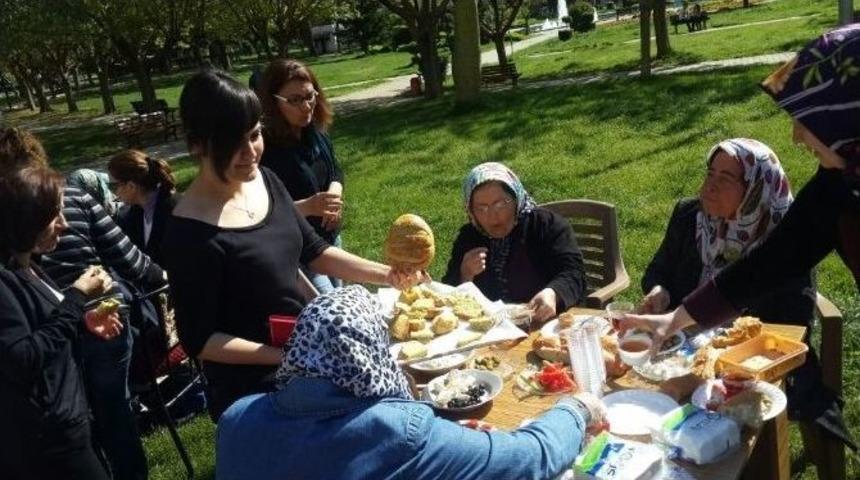 Adanalılara Altınkoza &Ccedil;&ouml;reği