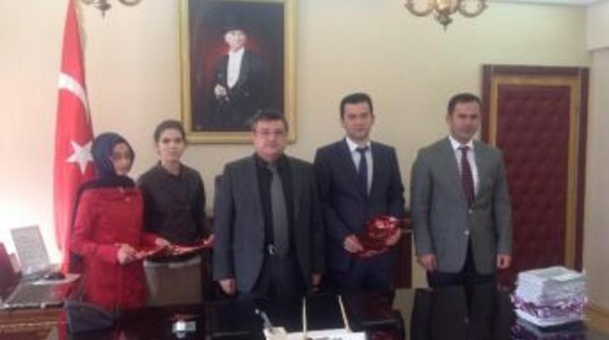 Kaymakam Ada, Tubitak&rsquo;da Dereceye Giren &Ouml;ğrencileri &Ouml;d&uuml;llendirdi