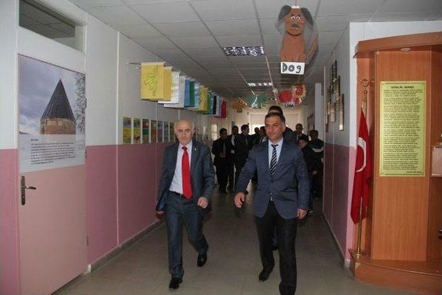 Bayburt Valisi Adabaşı, Dikmetaş Ve Değirmencik Köylerini Ziyaret Etti