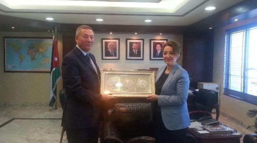 &Uuml;rd&uuml;n Krallığı İle T&uuml;rkiye Cumhuriyeti Arasında Yatırım Antlaşması Yapılacak