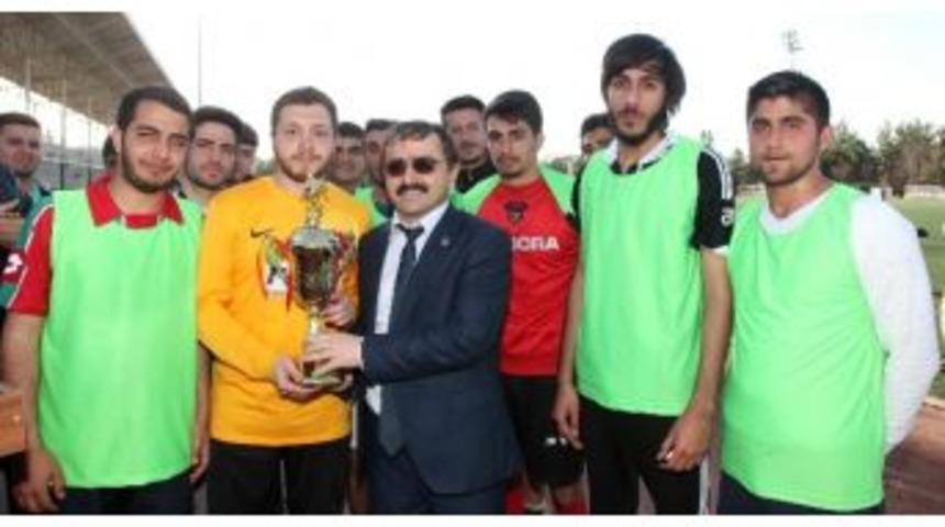 Şampiyonlar Kupasını Aldı