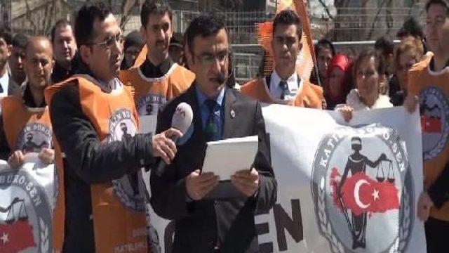 Adliye Çalışanlarından arama Ve Mobing Protestosu