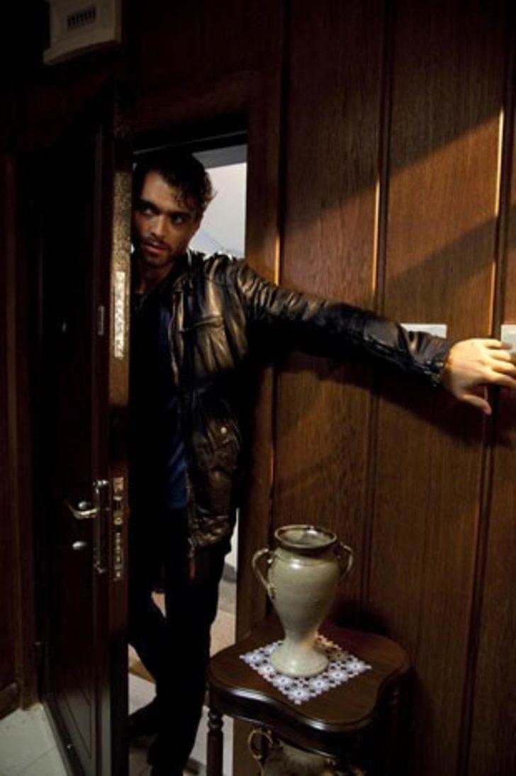 A s k 2013. Adini sen koy турецкий сериал. A s k 2013. каан урганджиоглу и хазал кая фильм. A.