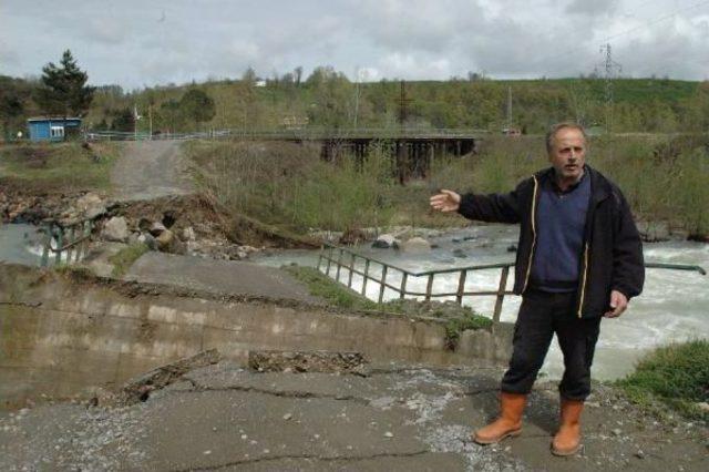 Baraj Suları Köprüyü Yıktı