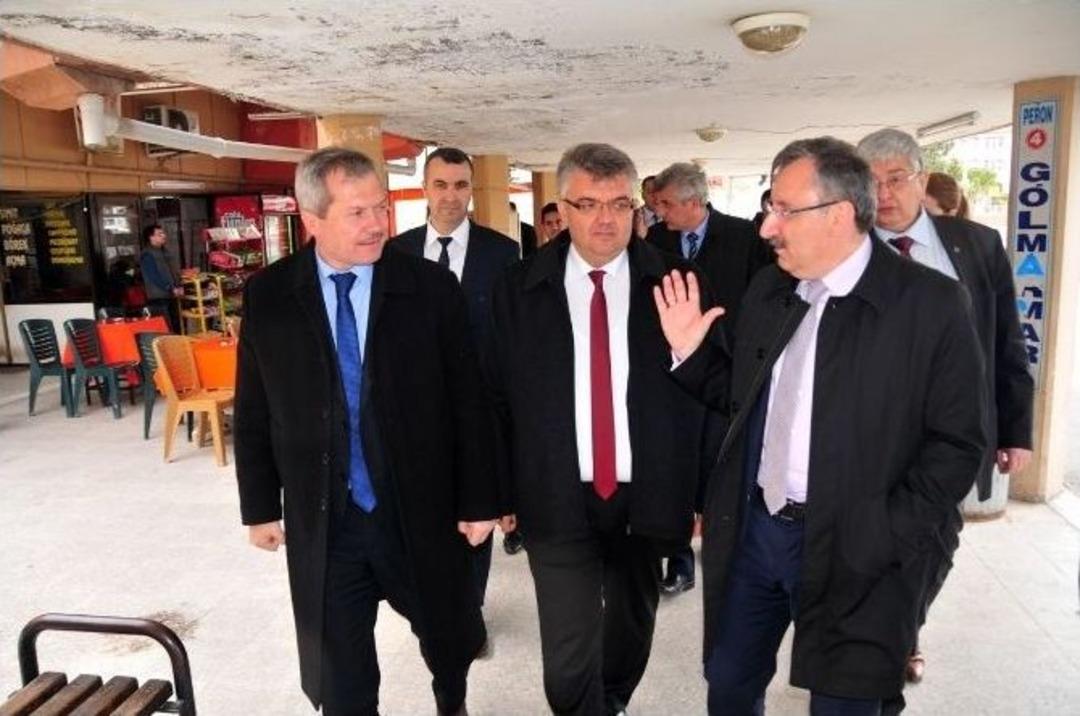 Memiş&rsquo;ten Akhisar Hizmet Birimlerine Ziyaret