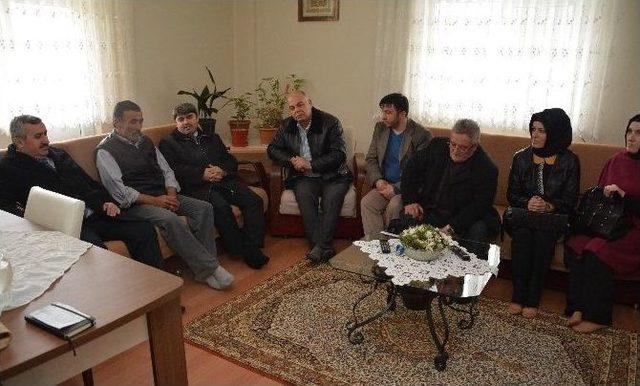 Başkan Baran Hasta Ve Yaşlı Ziyaretlerini S&uuml;rd&uuml;r&uuml;yor 1