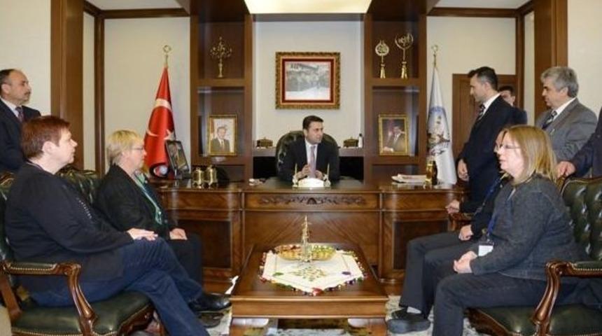 Başkan Eroğlu, Alman &Ouml;ğrencileri Konuk Etti