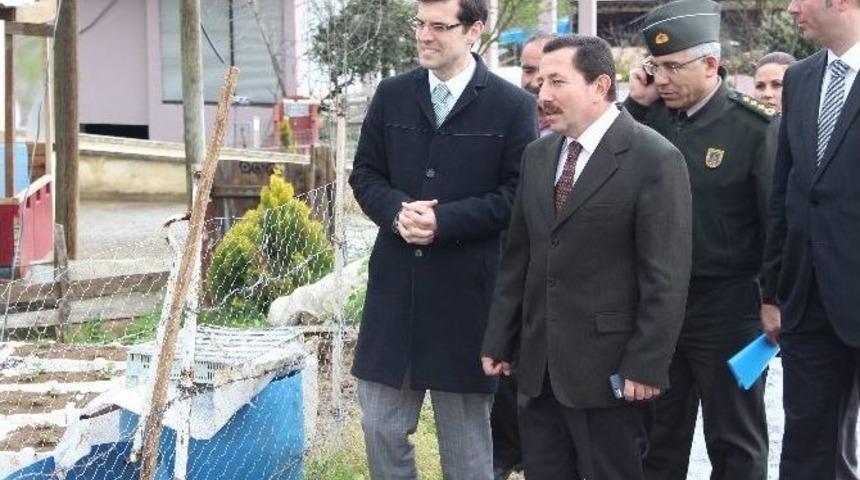 Vali Balkanlıoğlu, Mahalleleri Gezdi