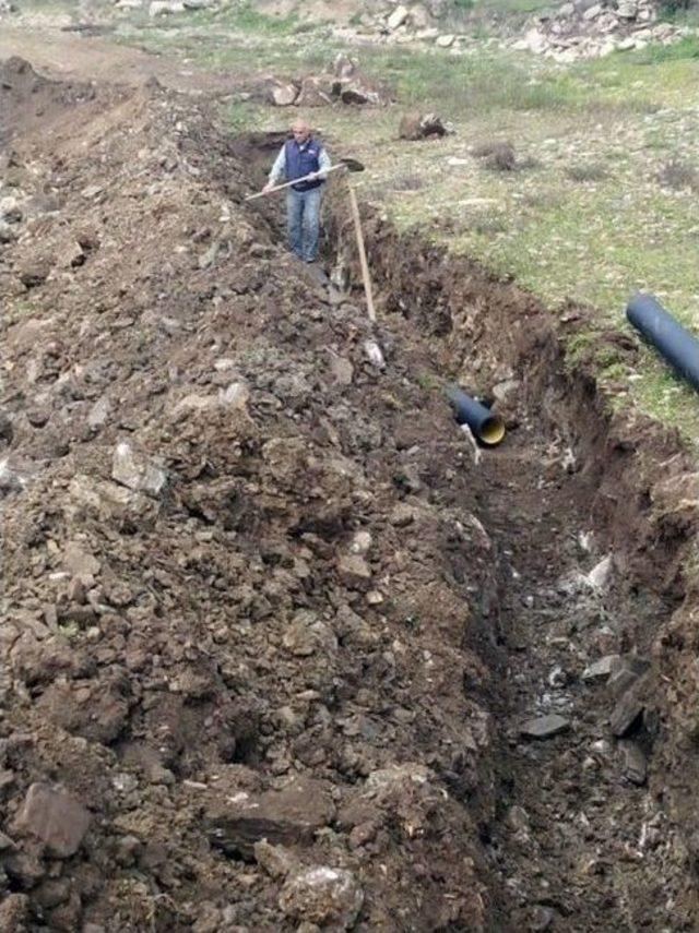 Demirci’nin Depo Temizliği’ne Devam Ediliyor