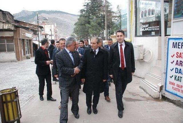 Ak Parti’li Aslan, Chp’li Kamer Genç’e Şifa Diledi