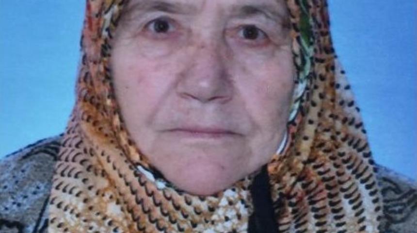 Oğlunun Tabutunu G&ouml;r&uuml;nce Kalp Krizi Ge&ccedil;iren Anne Kurtarılamadı