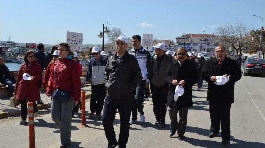 Gelibolu&rsquo;da Sağlıklı Beslenme Ve Hareketli Yaşam Y&uuml;r&uuml;y&uuml;ş&uuml; Ger&ccedil;ekleştirildi